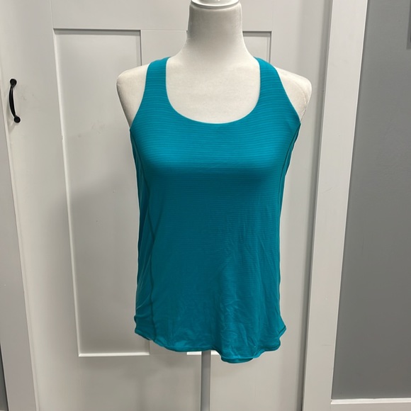 Lululemon running top - Picture 3 of 5